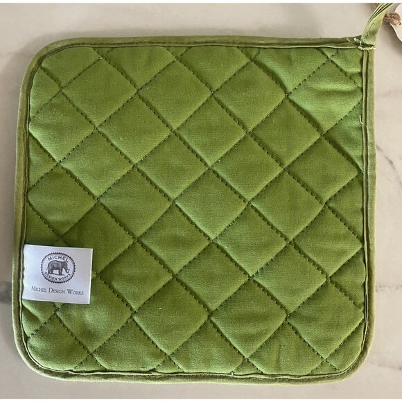 Michel Design Works Matching French Lavender Kitchen Towel & Pot Holder - Picture 4 of 13